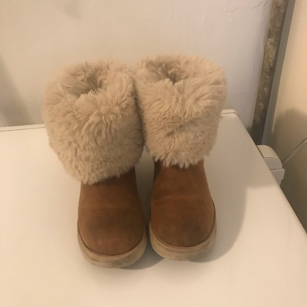 Zara fur kid boots